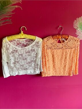 ✨🌞Lace Cropped Tops - White and Peach (Set of 2)✨🌞